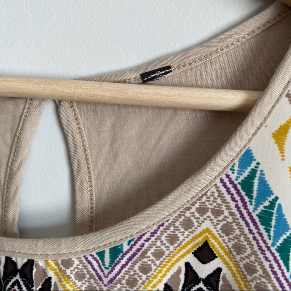 Zigzag Tank Top - Picture 2 of 4